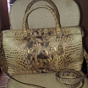 Brahmin  crossbody   Gorgeous cream and gold